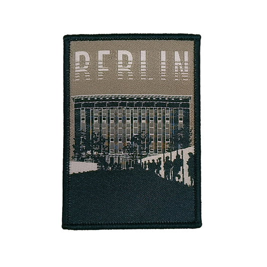 Techno Patch Berlin: Ein Patch mit einem Techno-Schlangen-Motiv, das deine Liebe zur Berliner Clubkultur und zum Nachtleben zeigt.