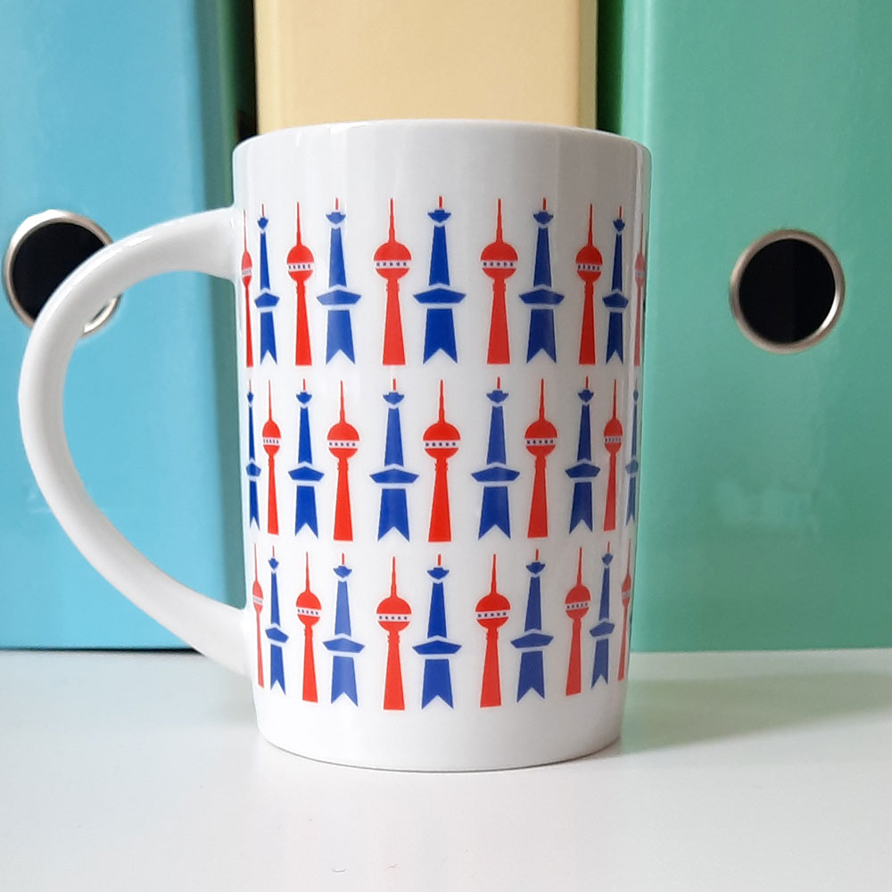 Tasse: East-West