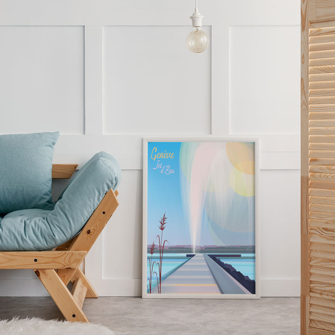 Ein gerahmtes Poster des Jet d’Eau in Genf, das als persönliches Andenken das Wohnzimmer dekoriert.