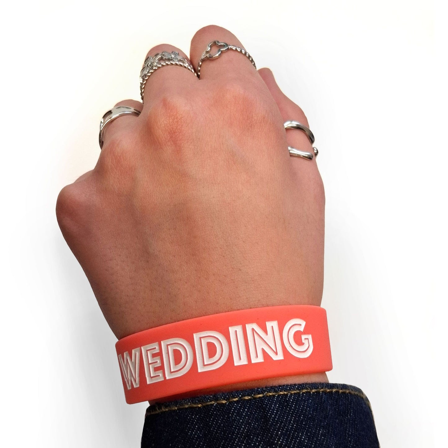 Souvenir aus Berlin Wedding: Ein originelles Armband als stilvolles Andenken an den Besuch in einem der authentischsten Stadtteile Berlins.