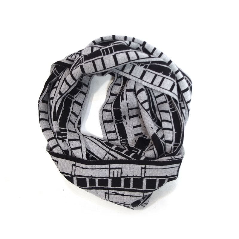Merino Scarf: Stop Wars!
