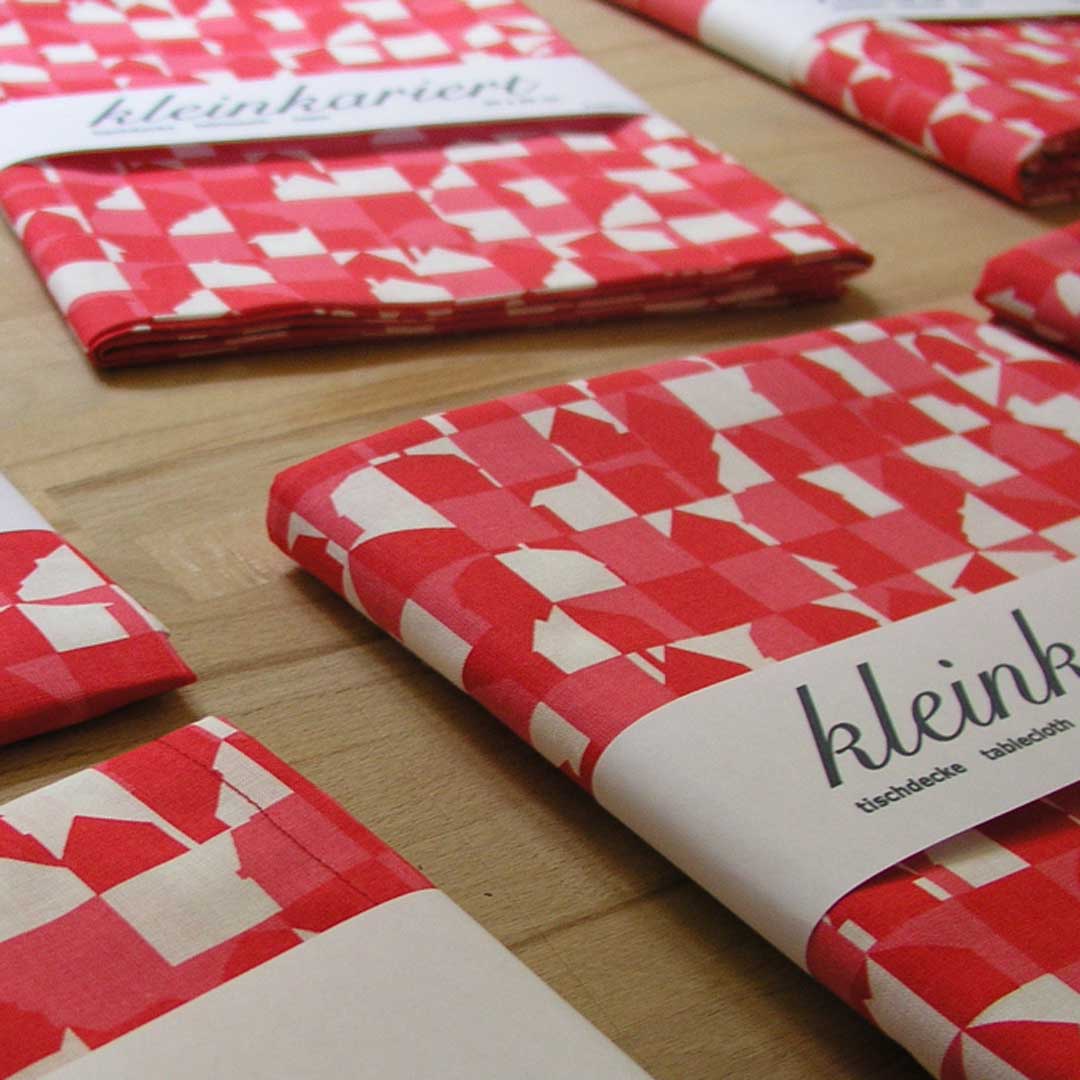 Tischdecke: Kleinkariert